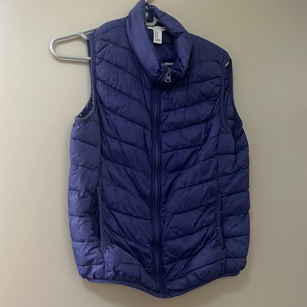 Forever 21 - Blue puffer vest - size M